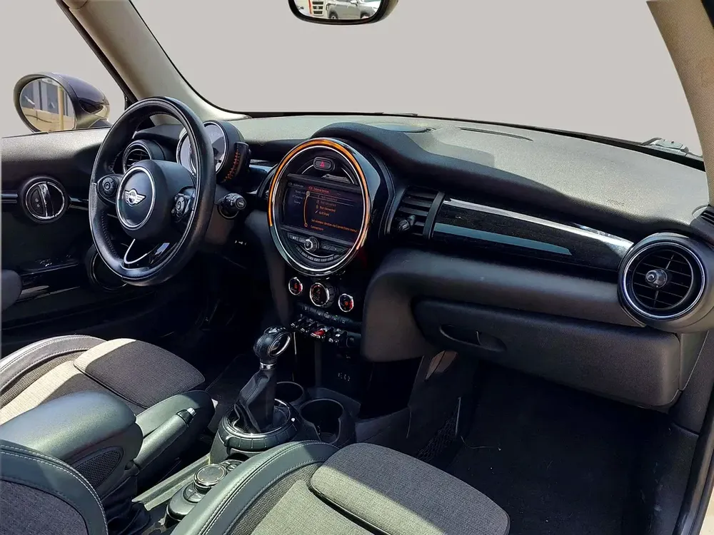 Inspected Car | 2016 MINI Cooper  | GCC Specs | Ref#473469 - Image 9