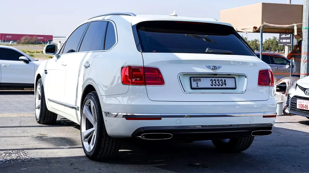 Bentley Bentayga, Gulf, original paint, original checks, in excellent condition - Image 5
