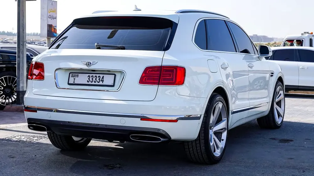 Bentley Bentayga, Gulf, original paint, original checks, in excellent condition - Image 6