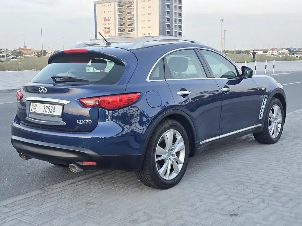 Infiniti QX70 Limited 2017 - GCC Specs - Excellent Condition - Image 10