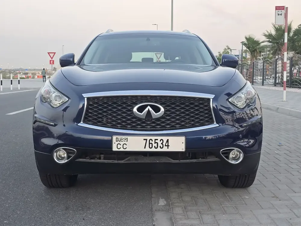 Infiniti QX70 Limited 2017 - GCC Specs - Excellent Condition - Image 6