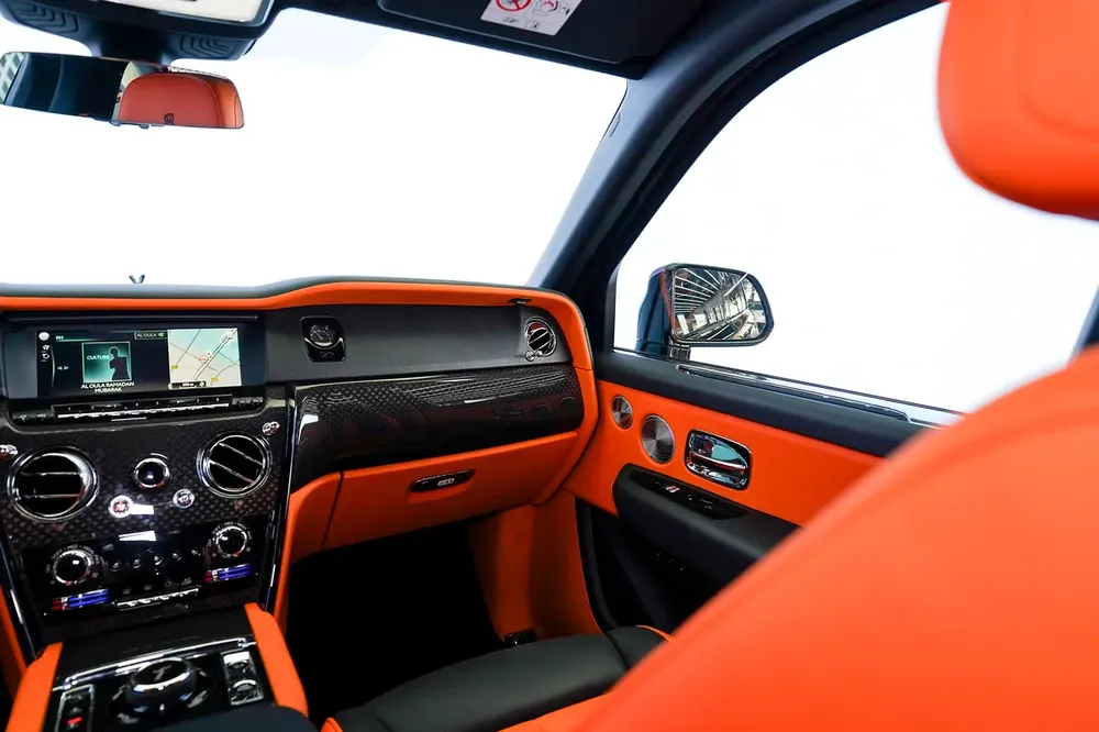 CULLINAN BLACK BADGE | FACELIFT | TWO TONE INTERIOR | REAR TABLES | BESPOKE AUDIO - Image 8