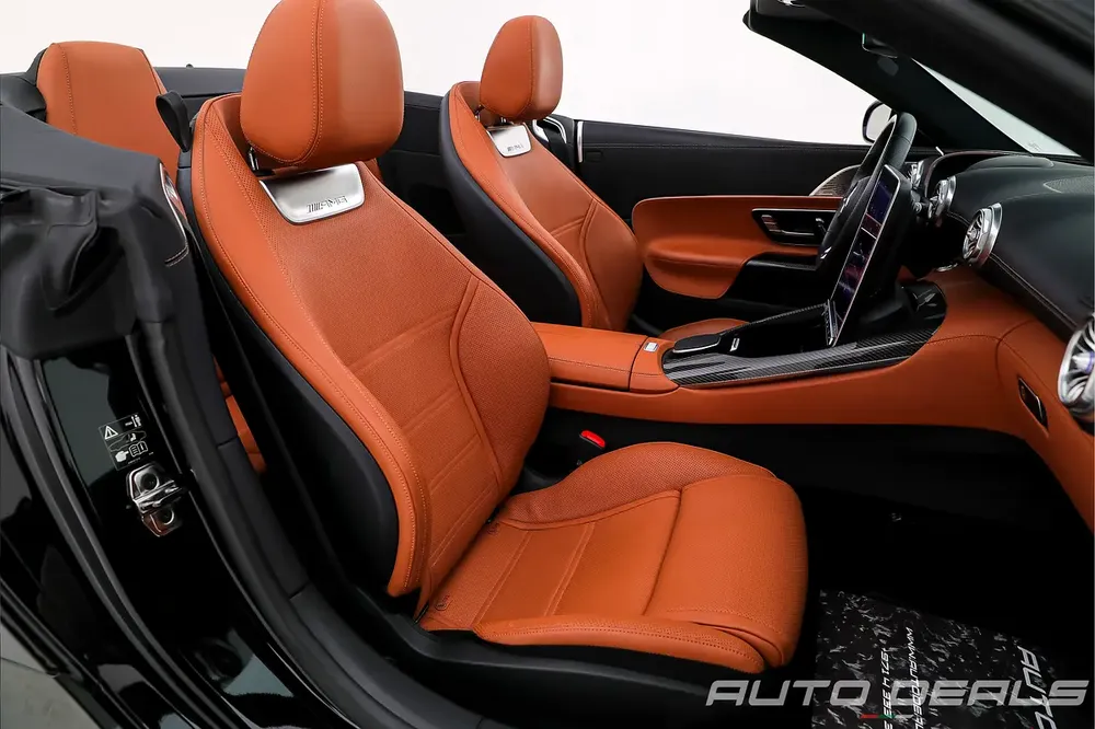 2022 Mercedes Benz SL 55 AMG | GCC Specs | Under Warranty | Service Contract | Low Mileage | 4.0L V8 - Image 17