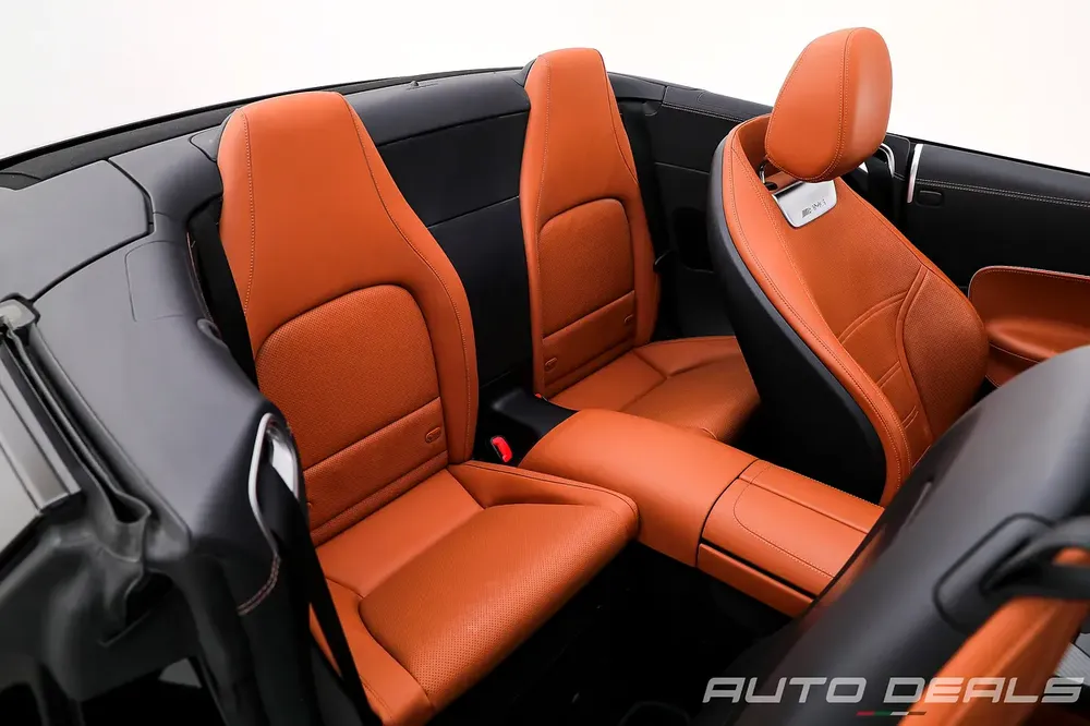 2022 Mercedes Benz SL 55 AMG | GCC Specs | Under Warranty | Service Contract | Low Mileage | 4.0L V8 - Image 18