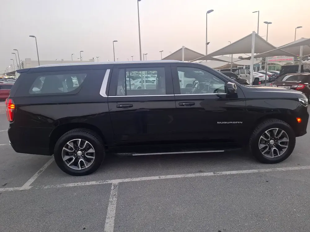 2021 Chevrolet Tahoe LT (( Long )) Full Option | GCC Specs | Low Mileage - Image 4