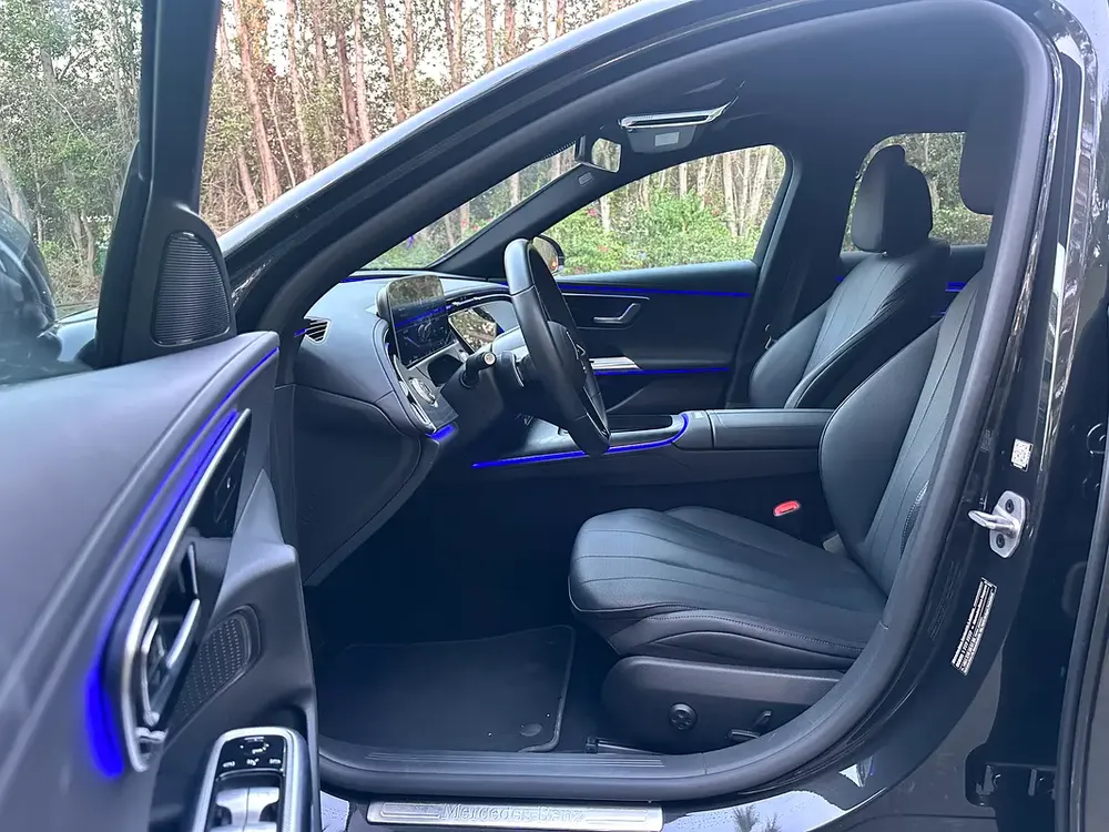 2025 Mercedes-Benz E 300 | Plug-in Hybrid | 2.0L Inline-4 | 313 HP | Excellent Condition - Image 11