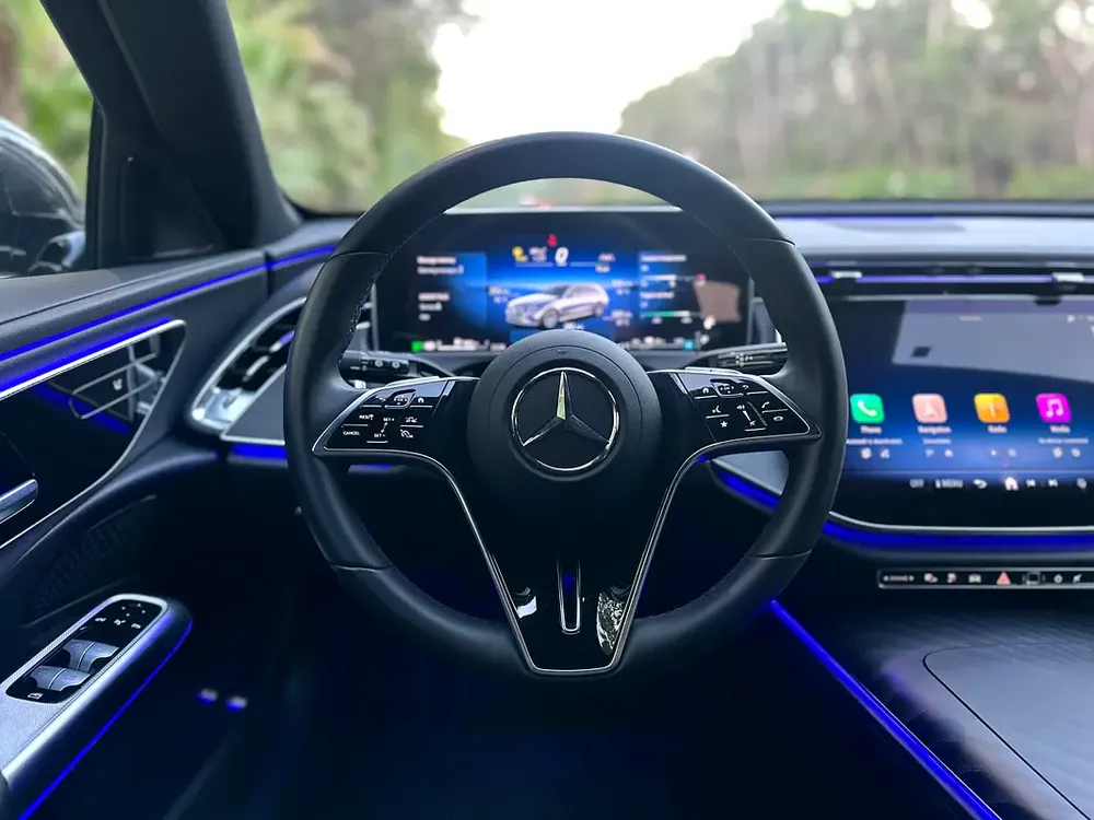 2025 Mercedes-Benz E 300 | Plug-in Hybrid | 2.0L Inline-4 | 313 HP | Excellent Condition - Image 17