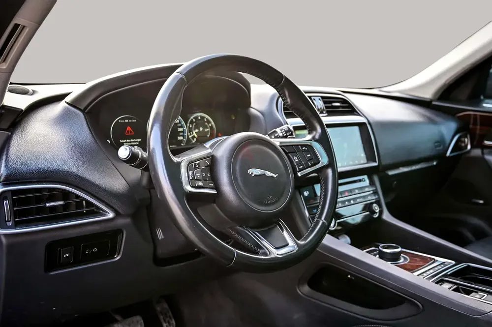 AED 897/month | 2018 Jaguar F-Pace Prestige | GCC Specs | Ref#391818 - Image 11