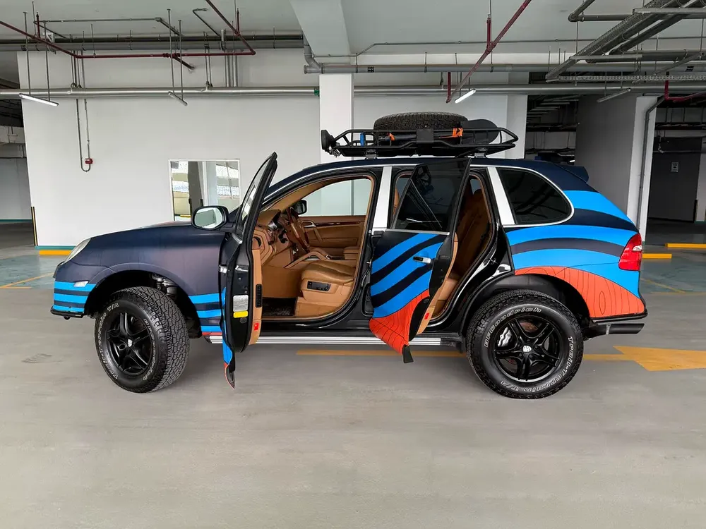 Porsche Cayenne Restomod official PORSCHE 1 of 8 - Image 16