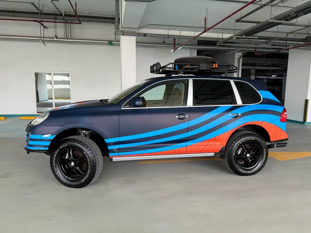 Porsche Cayenne Restomod official PORSCHE 1 of 8 - Image 4