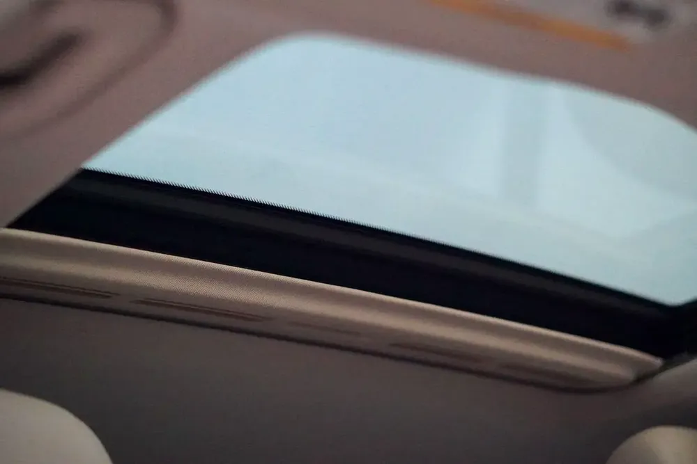 MERCEDES C300 2020 - Image 11