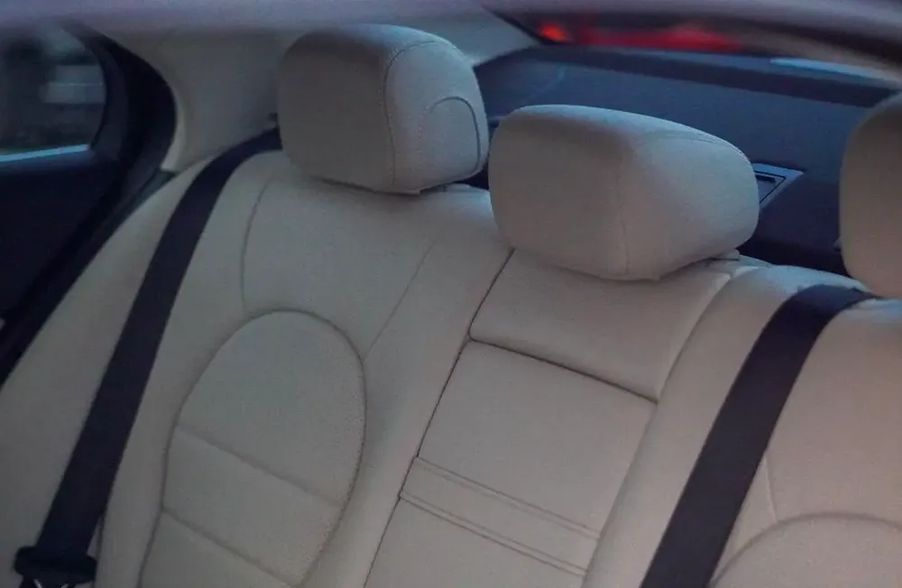 MERCEDES C300 2020 - Image 13