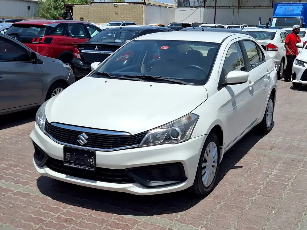 Suzuki Ciaz 2023 GCC Specs - Low Mileage Sedan - Image 4