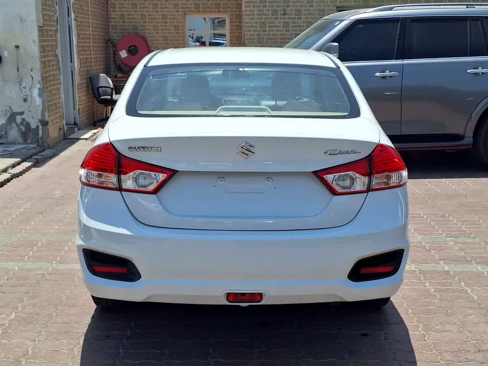 Suzuki Ciaz 2023 GCC Specs - Low Mileage Sedan - Image 5