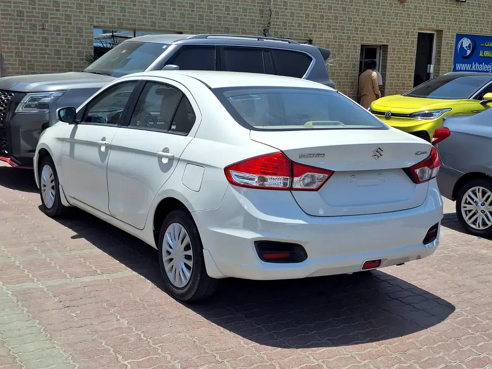 Suzuki Ciaz 2023 GCC Specs - Low Mileage Sedan - Image 6