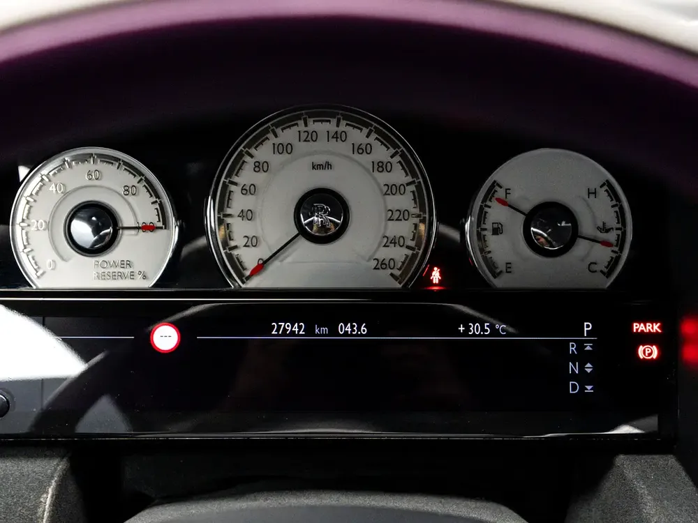 SUMMER STARTS NOW | EXCLUSIVE DEAL BY BLACKLINE, 12 Months Warranty, GCC, Low KM's - Image 13