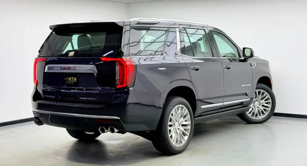 2024 GMC Yukon Denali, 2029 GMC Warranty + Service Pack, Full GMC Service History, Low Km, GCC - Image 4
