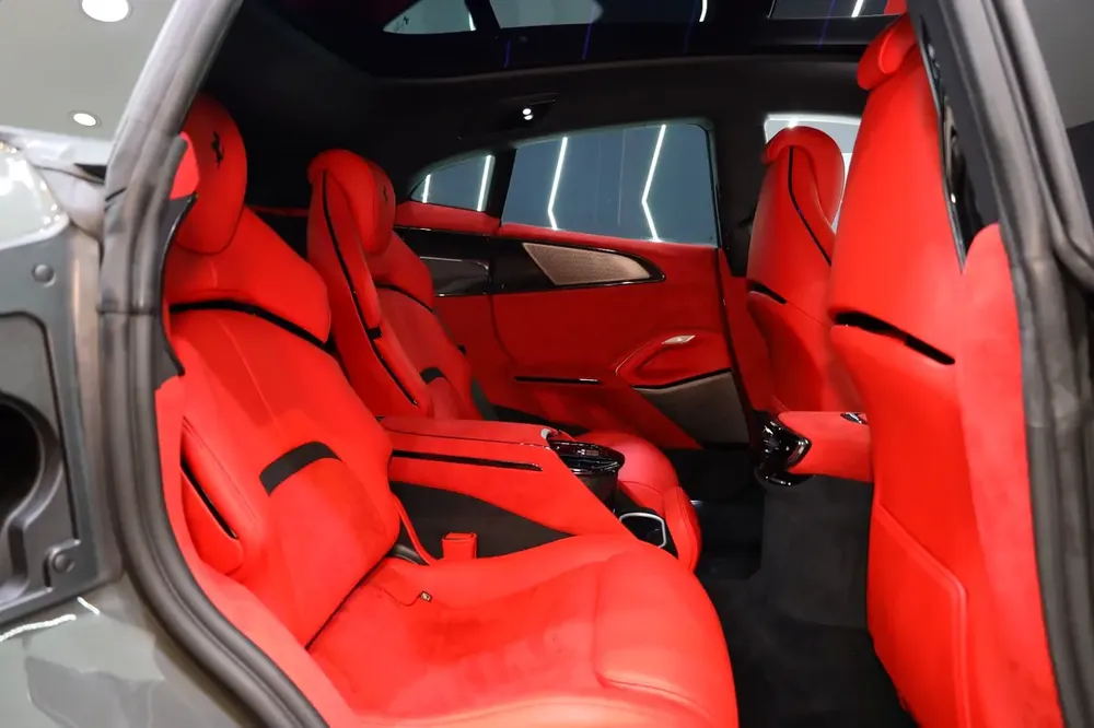 2024 Ferrari Purosangue, Carbon Fiber Package, 360° Camera, Panoramic Roof, Dealer Service Package!! - Image 10