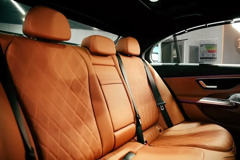 2025 Mercedes-Benz E-Class E 300 4MATIC | GCC Specs | Brand New - Image 10