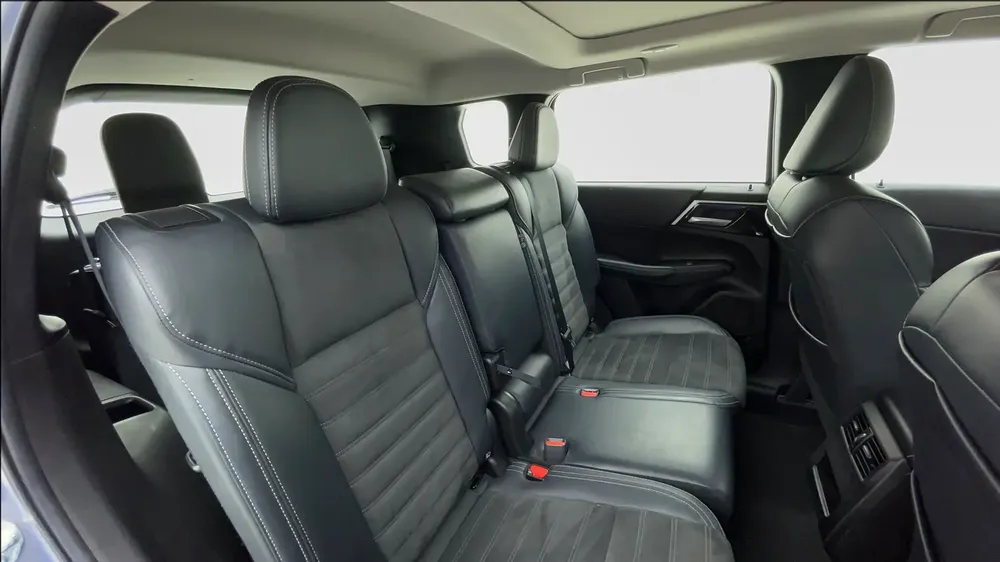AED 1,457/m | 0 DP | Free 3 Months Warranty | Service History | MITSUBISHI OUTLANDER 2024 - Image 10