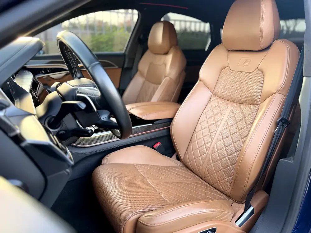AUDI S8 GCC PERFECT CONDITION NO ACCDINT READY FOR DRIVE - Image 11