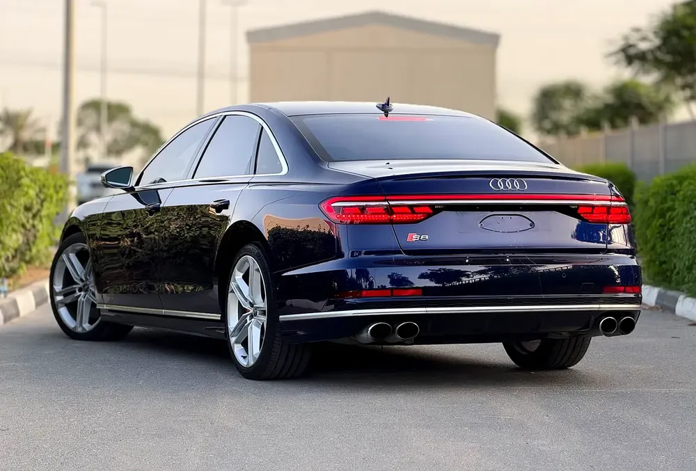 AUDI S8 GCC PERFECT CONDITION NO ACCDINT READY FOR DRIVE - Image 4