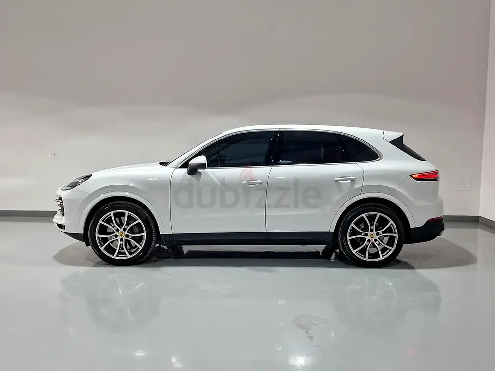 AED 2325/month | 2019 Porsche Cayenne  | GCC Specs | Ref#448484 - Image 5