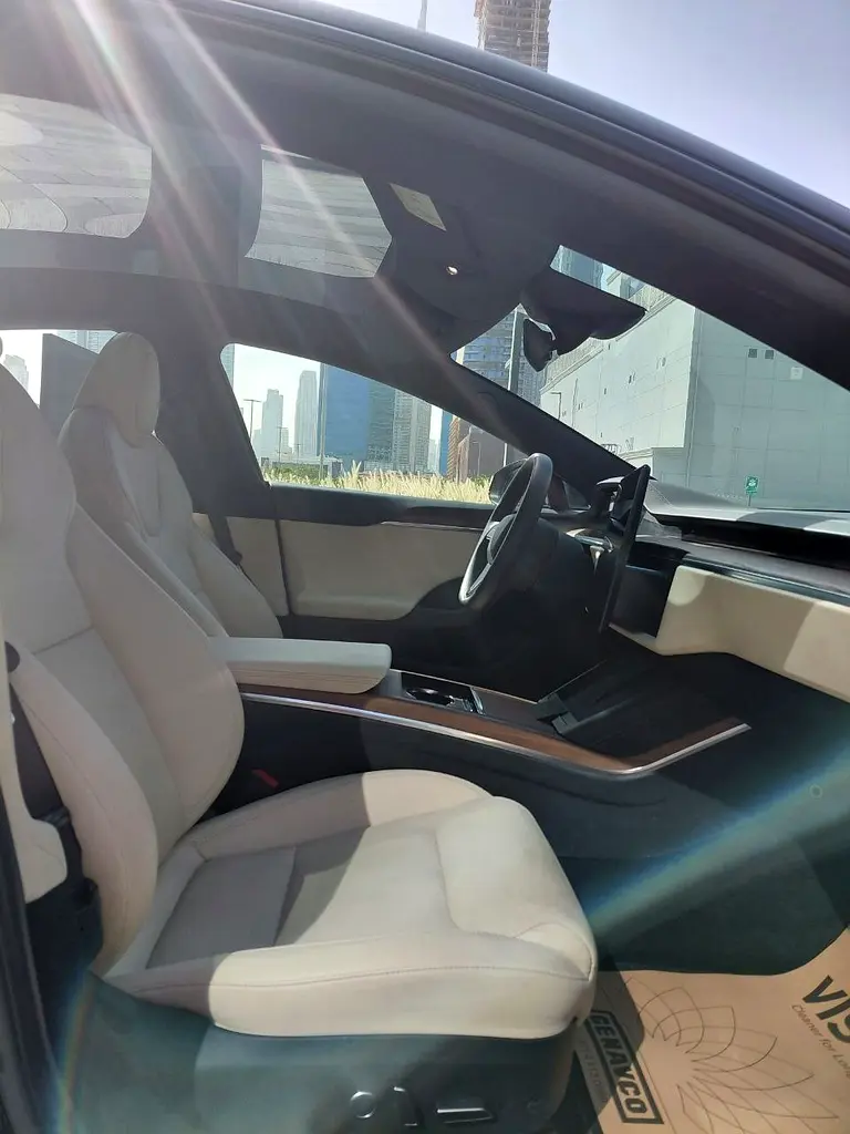 Tesla Model S Dual Motor AWD 2023 GCC Specs - Image 12