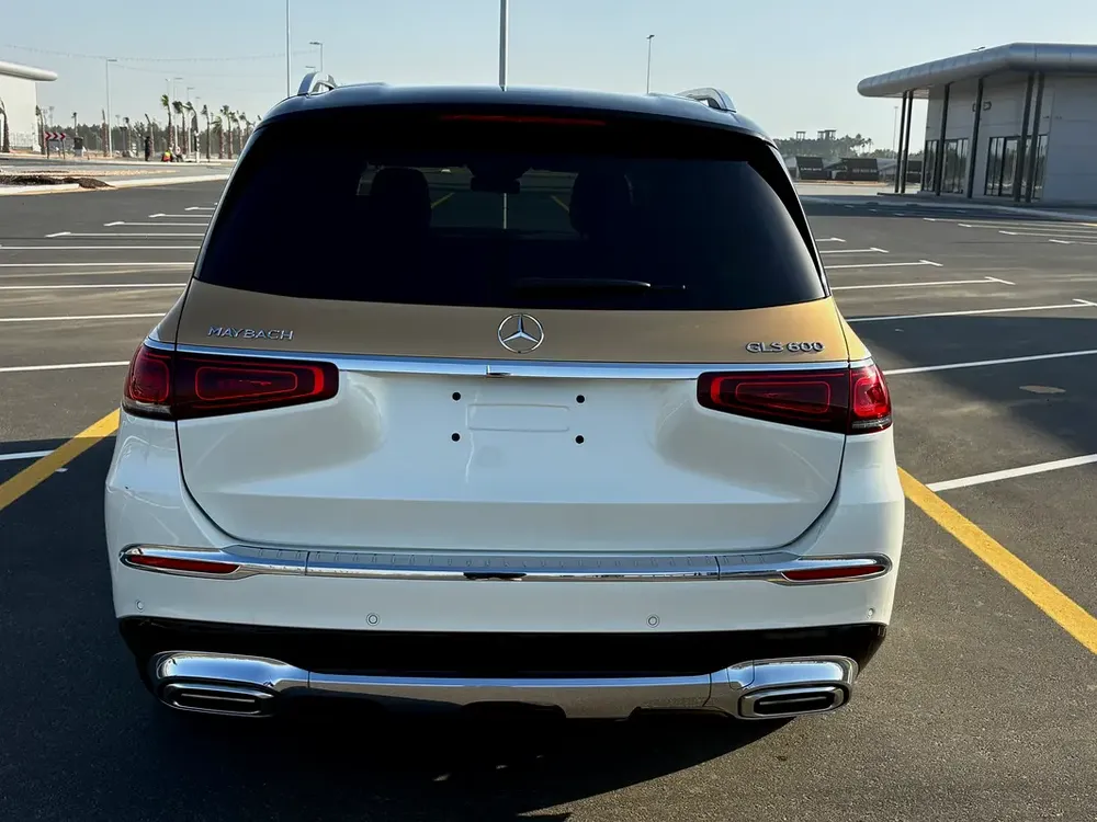 Clean Title | GLS 600 Maybach | Low Km - Image 4