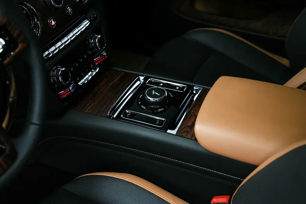 Rolls-Royce Spectre | Certified Pre-Owned | Warranty & Service - Image 9
