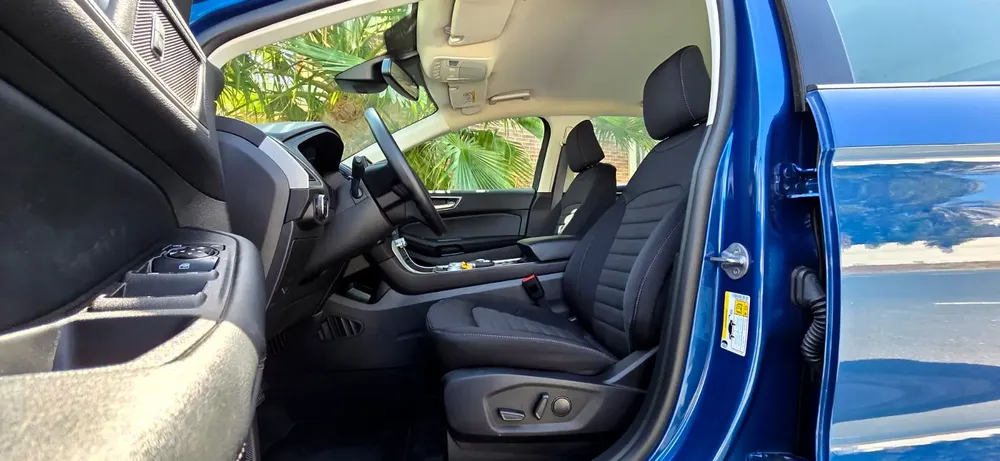 2023-Ford Edge SEL-AWD-Excellent Condition-Under Warranty and Service Contract-Bank Finance Availabe - Image 10