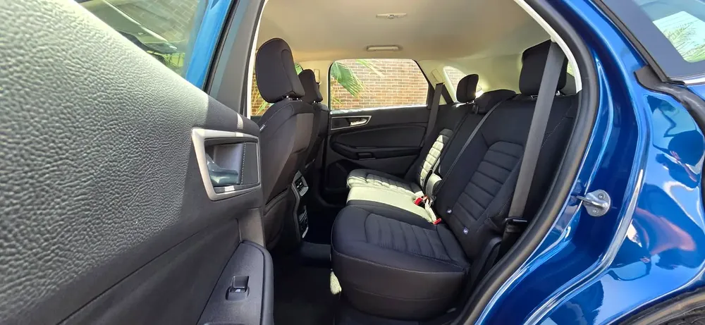 2023-Ford Edge SEL-AWD-Excellent Condition-Under Warranty and Service Contract-Bank Finance Availabe - Image 11