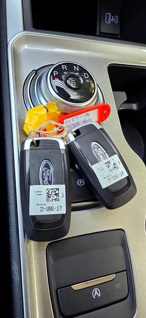 2023-Ford Edge SEL-AWD-Excellent Condition-Under Warranty and Service Contract-Bank Finance Availabe - Image 16