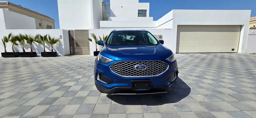 2023-Ford Edge SEL-AWD-Excellent Condition-Under Warranty and Service Contract-Bank Finance Availabe - Image 4