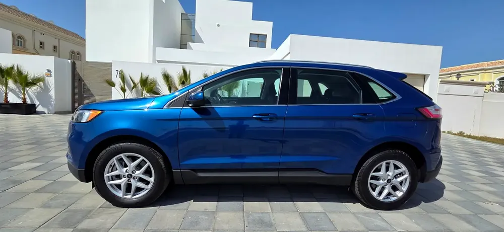 2023-Ford Edge SEL-AWD-Excellent Condition-Under Warranty and Service Contract-Bank Finance Availabe - Image 5