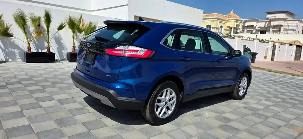 2023-Ford Edge SEL-AWD-Excellent Condition-Under Warranty and Service Contract-Bank Finance Availabe - Image 6