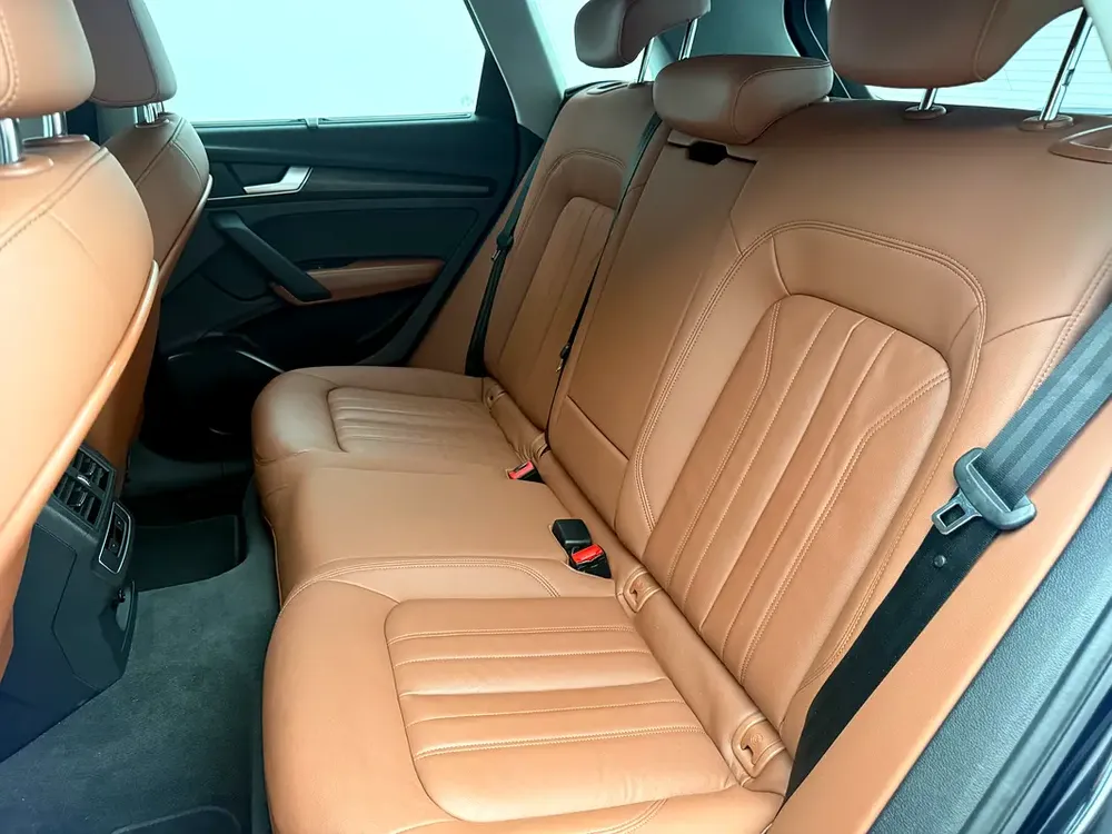 2022 Audi Q5 45 TFSI | GCC Specs | S-line | AWD | Clean Condition - Image 9