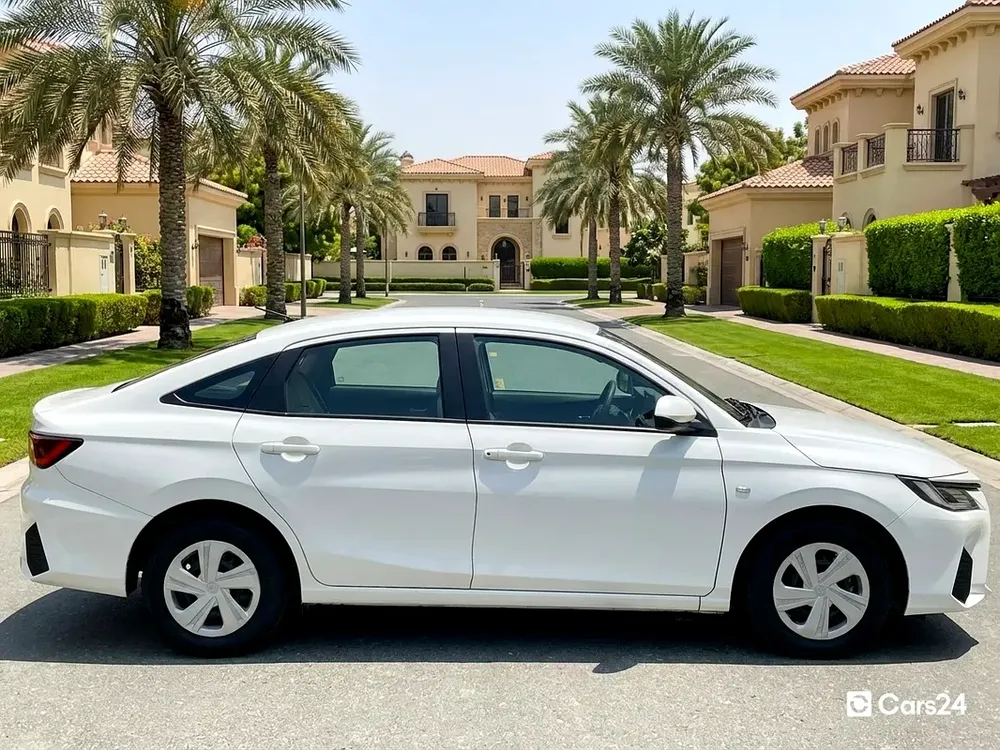 AED 652/month | Free 1 Month Warranty | 30 Day Return | TOYOTA YARIS 2023 - Image 5