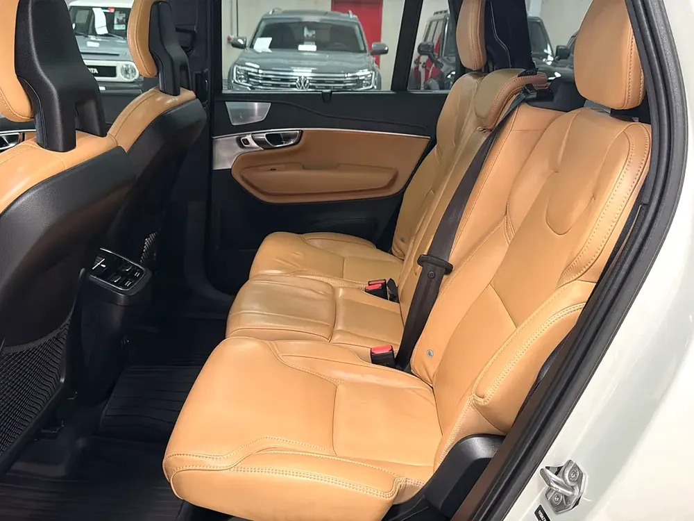 2,605AED / Month | 0% DP AVAIL | XC90 B6 Inscription  | WARRANTY - Image 17