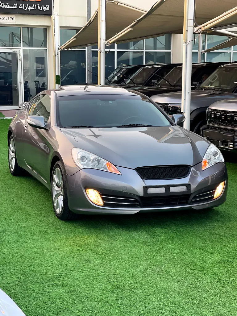 Hyundai Genesis 2010 GCC | Luxury Sedan | Low KM | Excellent Condition - Image 4