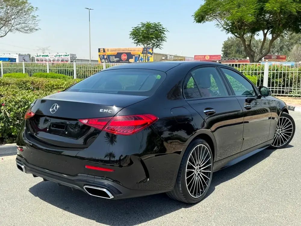 2024 Mercedes C200 GCC Specs Fully loaded - Image 10