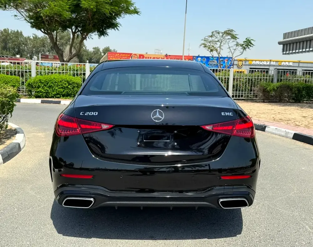 2024 Mercedes C200 GCC Specs Fully loaded - Image 11