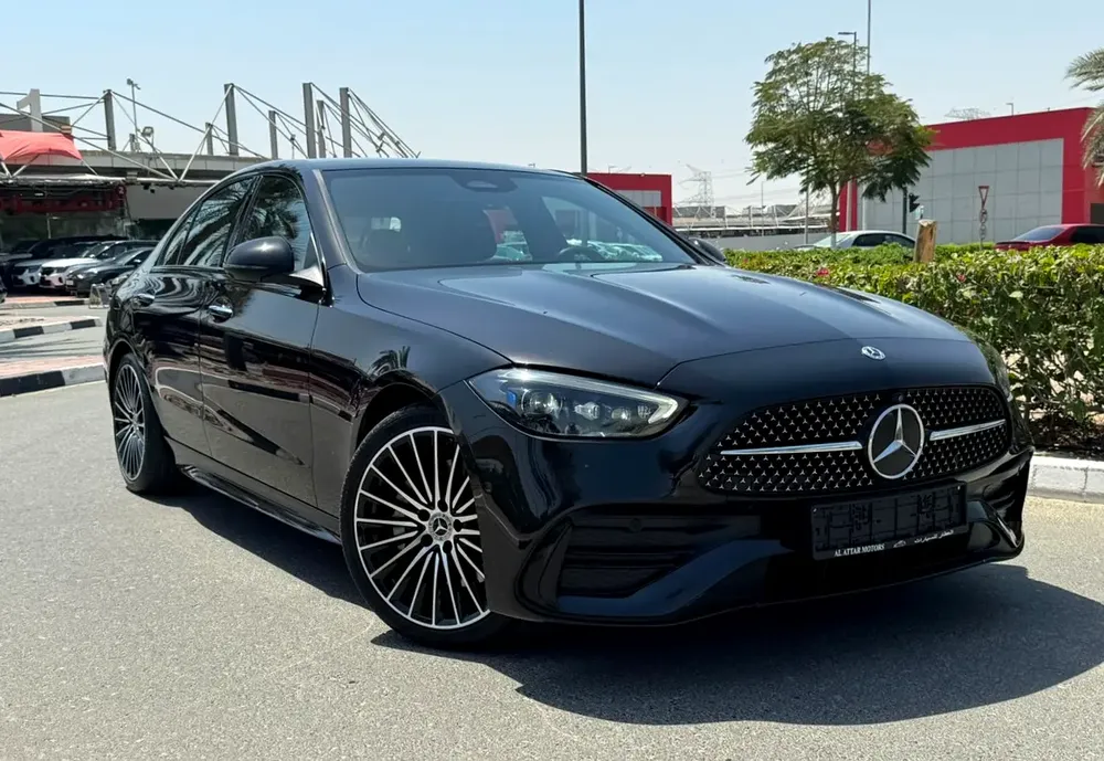 2024 Mercedes C200 GCC Specs Fully loaded - Image 4