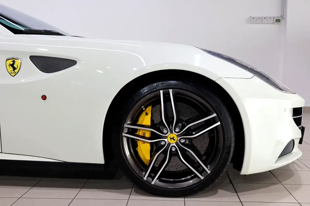 2012!!  Ferrari FF || Fully loaded || Super Clean - Image 20