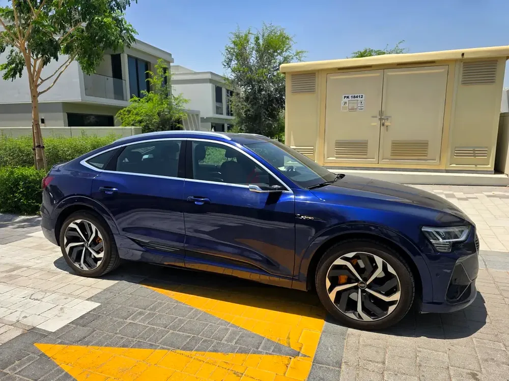Audi E-tron Sportback 55 S line 2022 - Image 4