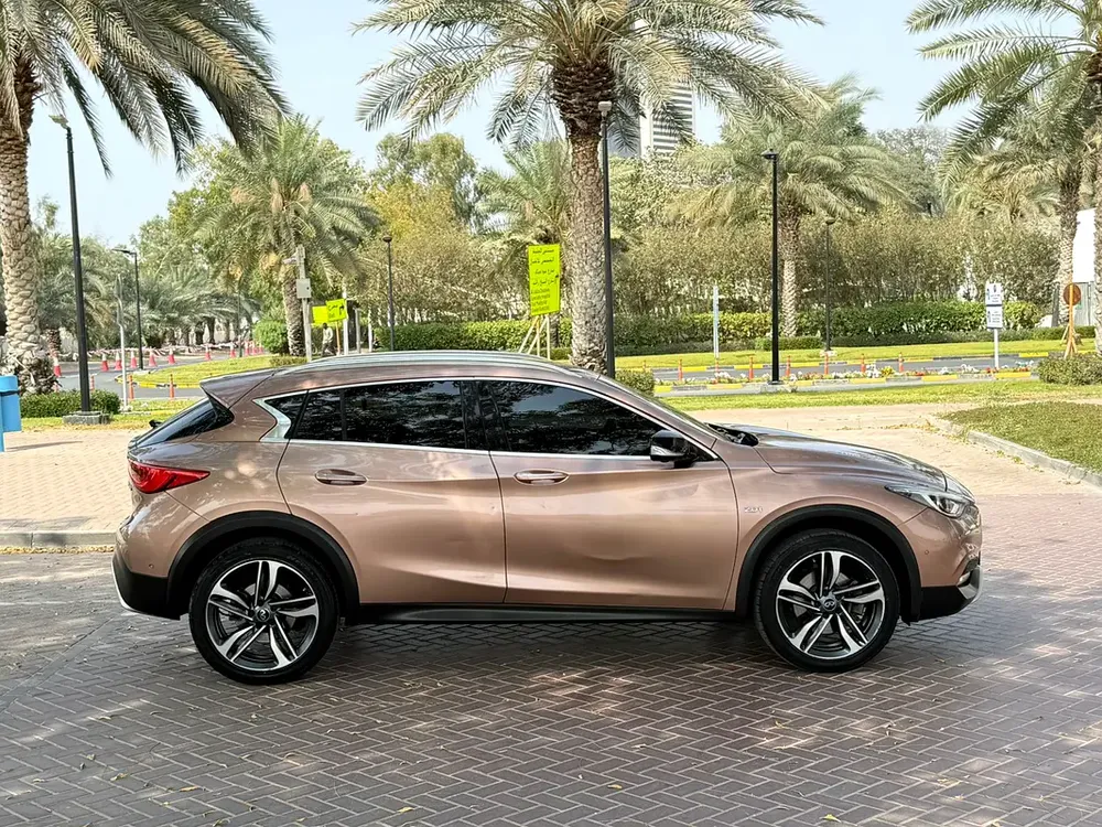 GCC 2019 INFINITI QX30 Luxury | 1.6L 4Cyl | Premium Compact Crossover - Image 4