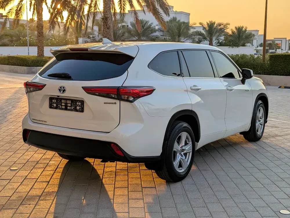 Toyota Highlander GXR 2020 - Hybrid - GCC Specs - Excellent Condition - Image 13