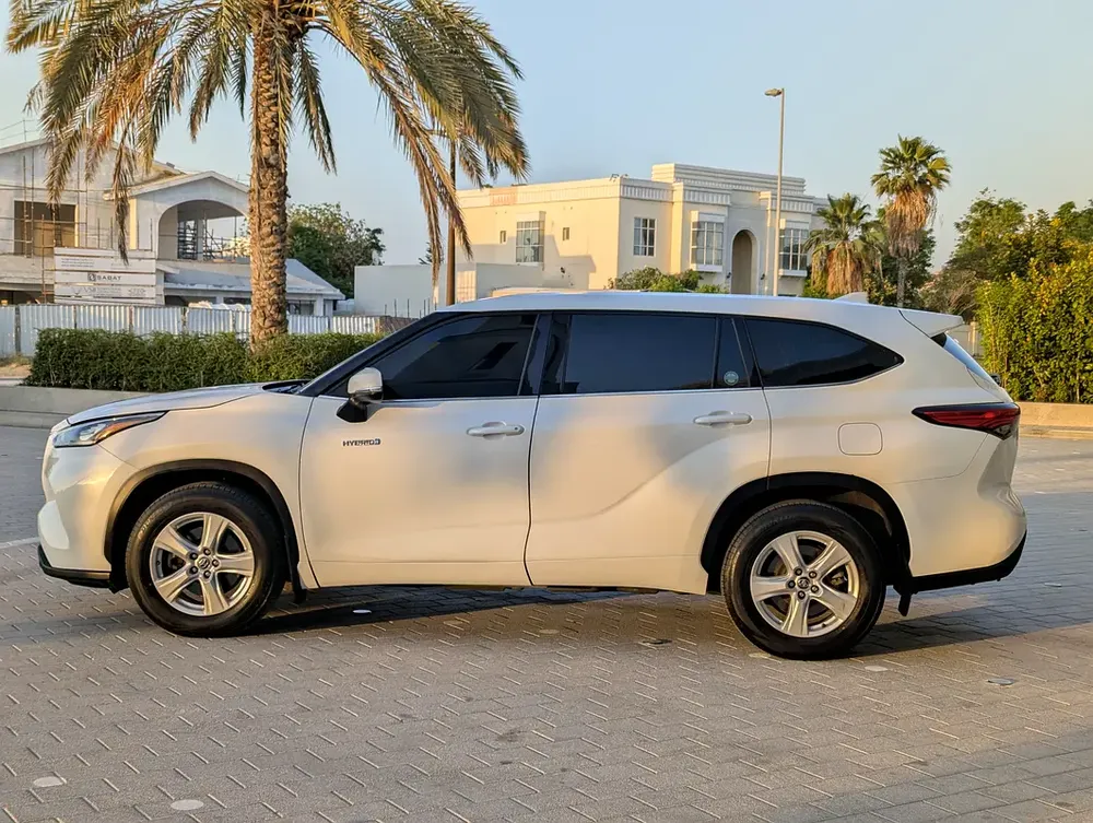 Toyota Highlander GXR 2020 - Hybrid - GCC Specs - Excellent Condition - Image 14