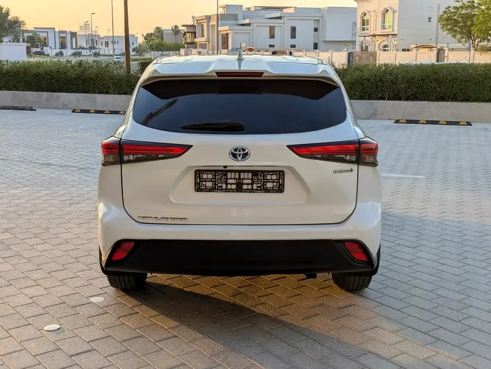 Toyota Highlander GXR 2020 - Hybrid - GCC Specs - Excellent Condition - Image 16