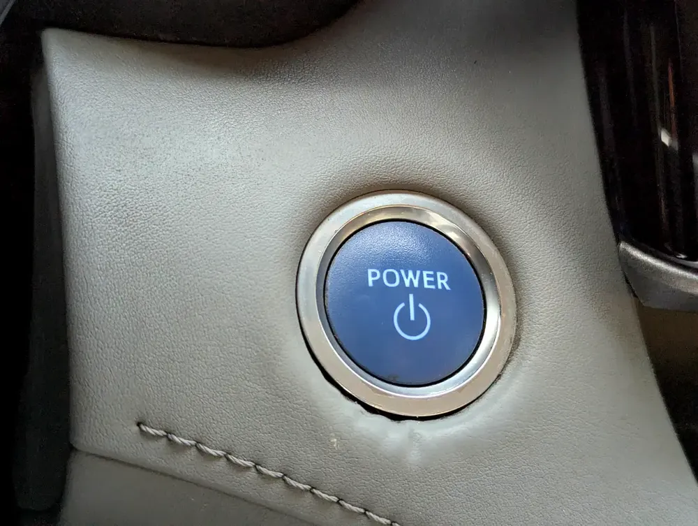 Toyota Highlander GXR 2020 - Hybrid - GCC Specs - Excellent Condition - Image 7